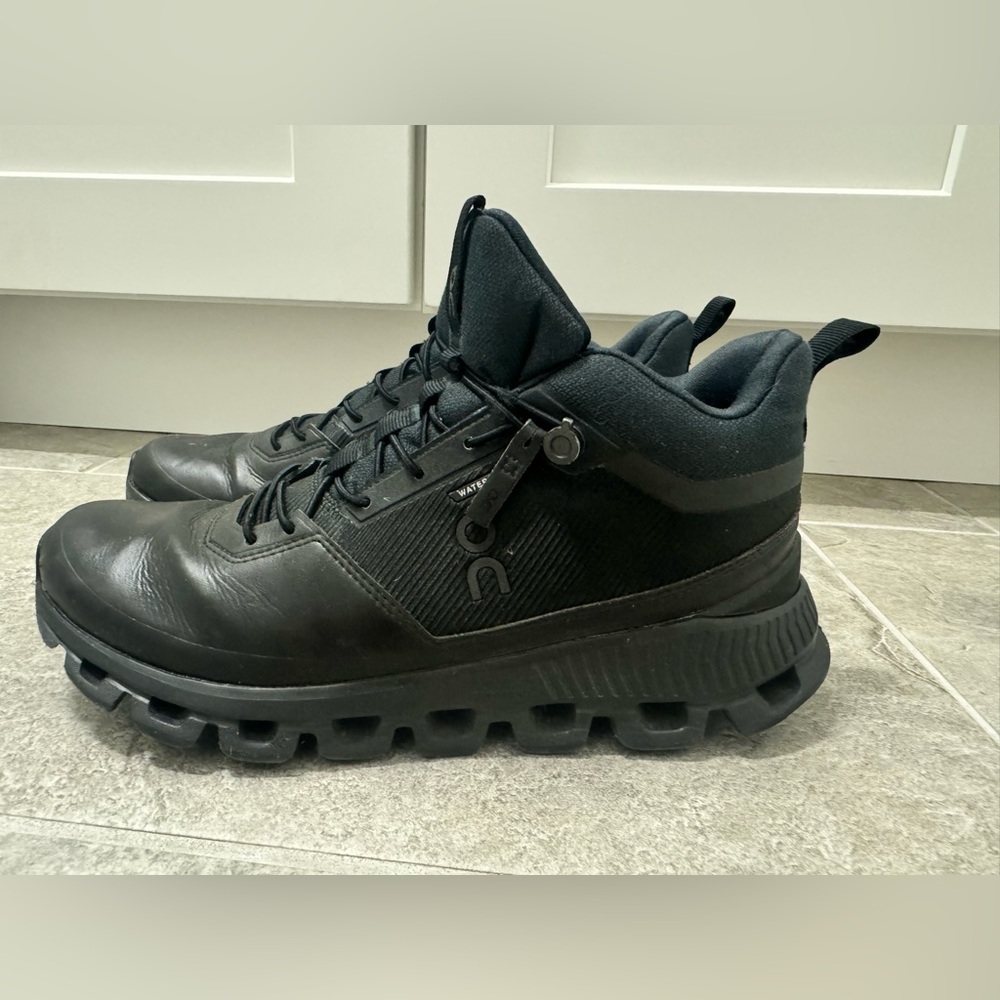 On cloud Hi Cloud Waterproof